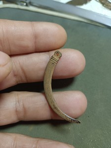 铜杂件,摸金校尉符?有点像不懂,尖尖处有点弯图片可见,售出非