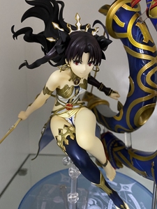 aniplex 弓凛 伊什塔尔 1/7手办 站柜(如图所示自