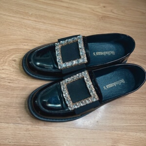 贝妮黛娜的单鞋