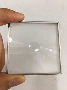 哈苏最新款裂像,微棱对焦屏(42215)成色很新,没有划痕