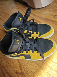 33.5码 Aj1小新欢 正品 8.5成新