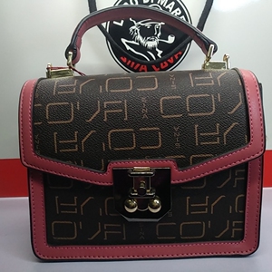 sina cova老船长正品女包,专柜已撤,剩余部分货品处理