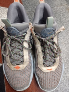 nike/耐克 篮球鞋 垃圾鞋42.5码,识货购入,原盒原鞋