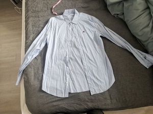 太平鸟 纯棉刺绣 长袖衬衫 尺码3xL 185的。领标剪标，