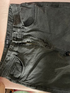 BSIJA品牌男裤，几乎全新，30码全部穿不了，裤子太多，穿