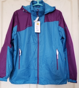 全新 建侬男款户外风衣(2.3折转让),尺码4xl(185