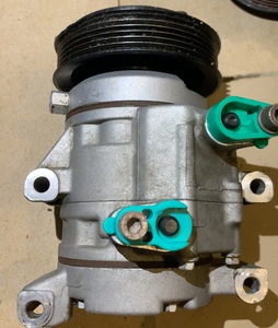 现代悦动雅绅特御翔朗动瑞纳胜达汽车空调压缩机冷气泵空调泵原厂