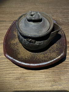 日本备前烧壶承 满松枝胡麻 非常漂亮且实用的一枚 尺寸15.