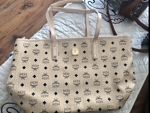 mcm托特包米白色非正