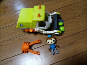 海底小纵队雪人蟹艇,美泰费雪正品,配件如图,带原套装人偶和生