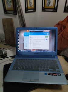 三星355v4c笔记本电脑出售。屏幕键盘电池主板外壳喇叭硬盘