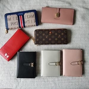 全新蒙娜丽莎钱包女长款手拿包多卡位中款钱包