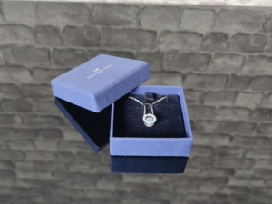 施华洛世奇跳动的心蓝色圆形项链正品