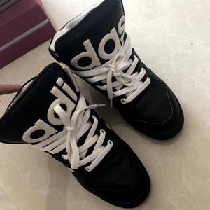 adidas 三叶草 jeremy scott大鞋舌男女情侣