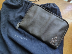 prada 普拉达 手拿包 门童图案 小人标 男士手包 公文