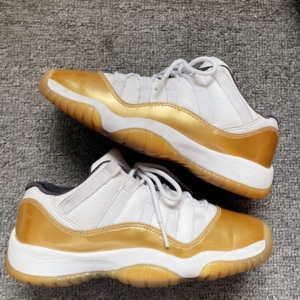 000人付款淘宝aj11白金奥运 自穿95新 详情私聊 无盒 44t_1