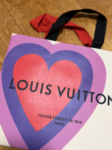 lv 路易威登 情人节 小礼品袋 纸袋 桃心限量款