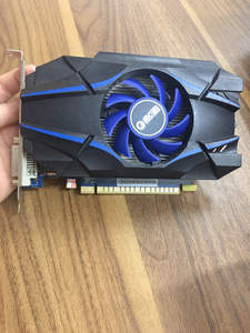 影驰 gt1030 2g龙将 原装拆机,功能完好,包邮便宜甩