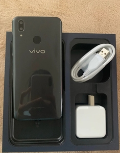 vivox21,正品手机,给弟弟送的礼物,老妈不给用,老是沉