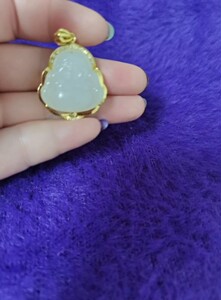 镶银包边和田玉佛挂件 性价比很高