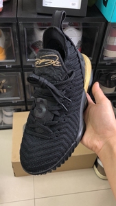 耐克篮球鞋 詹皇!lbj16黑金 nike lebron 1_阿里巴巴找货神器