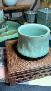 龙泉青瓷黄汉弟大师手工杯主人杯山水刻画精品茶杯品茗杯茶盏