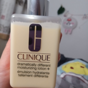 倩碧黄油200ml有油余量如下,是大瓶不是小瓶