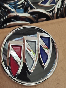 最新到货,别克英朗车标一批,价格低,有需要的联系我