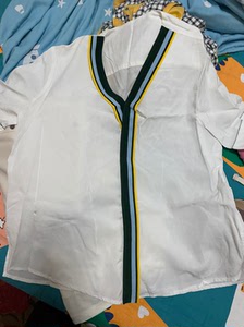 依芙丽 绵绸短袖衬衫 基本全新 165中号 衣服太多出闲置