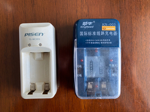 劲牛 品胜5号7号电池充电器,aa/aaa,国际标注线路充电