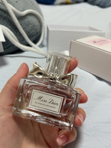 克莉丝汀迪奥小姐系列,花漾女士淡香水.全新有包装,拆过未使用