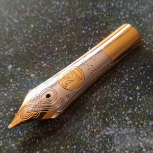 tb292786577淘宝百利金钢笔m1000,ef尖,书写的粗细在a4纸上大概是0.