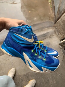 耐克lbj士兵8 詹姆斯 士兵8代实战篮球鞋 nike 42