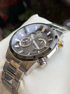 卡西欧eqw-t640y太阳能六局电波手表,无需更换电池及充