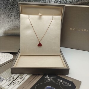 21年宝格丽/bvlgari 红裙子小号 18k玫瑰金 项链_阿里巴巴找货神器