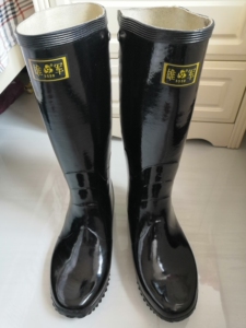 男士橡胶靴高筒雨靴雄军老款三五三九橡胶高筒靴胶鞋雨靴,质量很