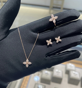 tsl/谢瑞麟 眷映系列 四叶草 lv老花经典款式 钻石耳环