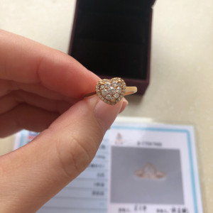 周大生心形戒指