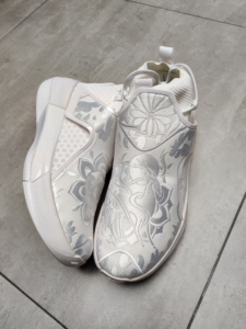 【全新】lining李宁 驭帅12代敦煌配色篮球鞋转让