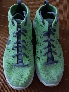 男鞋--耐克Nike 吕布 萤火虫 露娜  ，越南产，正品，