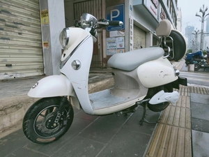 锡特小龟电动车,60v,续航能力好,成色好,证件齐全,可小刀