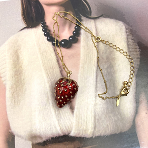 美国品牌avon草莓珐琅项链可爱水果复古巴洛克风项链