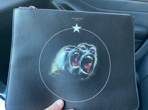 纪梵希手包givenchy手袋猴子,几乎全新,找人验过没问题