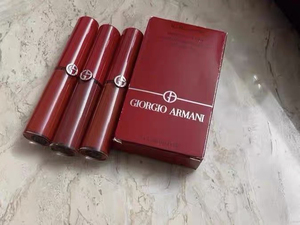阿玛尼红管口红中样3.5ml，有套盒三支装，也可以单只购买，