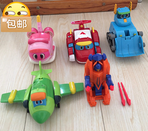 奥迪双钻帮帮龙可变形玩具低价卖出(不单买)赠送一个玩具(可变