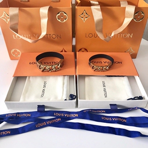 lv手链包装