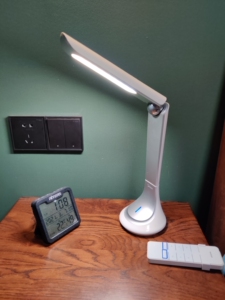 银行礼品  美的智能 充电台灯 质感厚重midea民生银行全