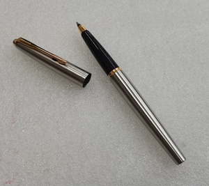 派克45全钢宝珠笔,商场撤柜,只有4支,老古董了,年代久确实