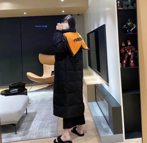 burberry巴宝莉周冬雨羊羔毛大翻领长款被子鹅绒羽绒服