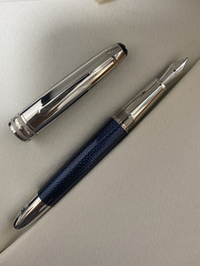 万宝龙暮蓝145钢笔 m尖